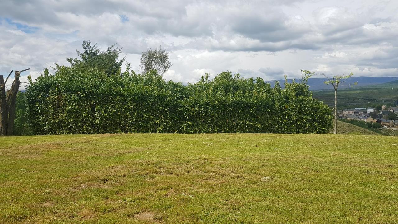 La Artesonada Casa Con Finca Villa Puebla de Sanabria Bagian luar foto