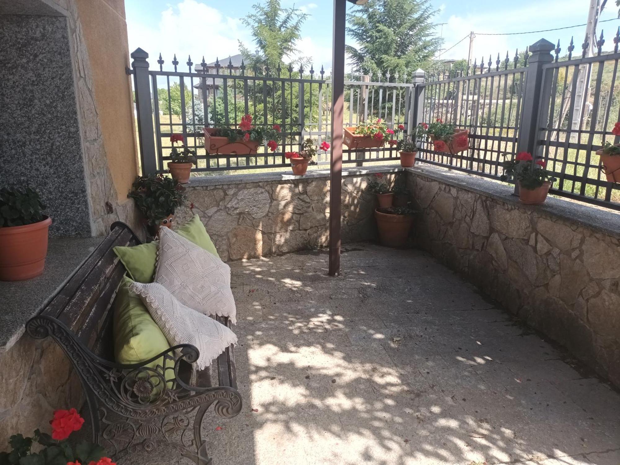 La Artesonada Casa Con Finca Villa Puebla de Sanabria Bagian luar foto
